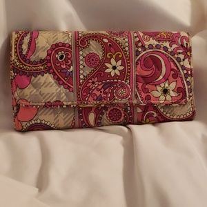 Retired pattern! Vera Bradley tri-fold wallet